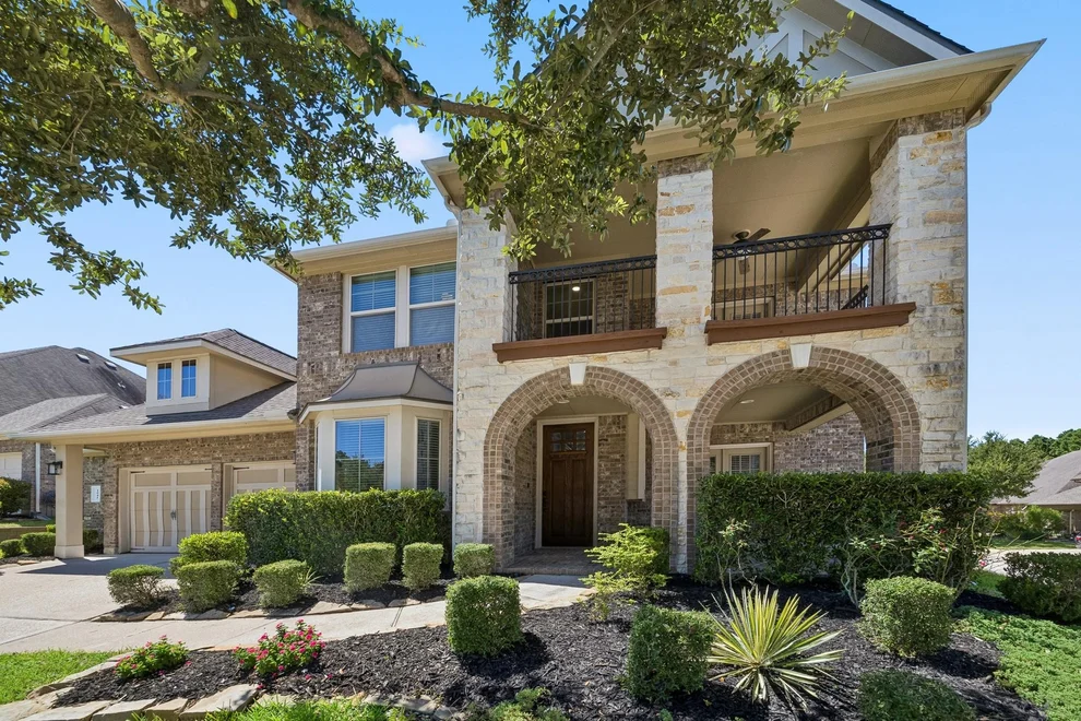 Unit for sale at 1041 Cedar Forest Drive, Conroe, TX 77384