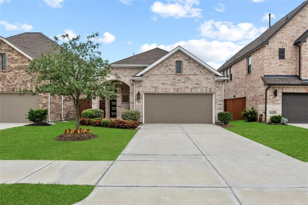 Unit for sale at 7015 Winterberry Glen Lane, Katy, TX 77493