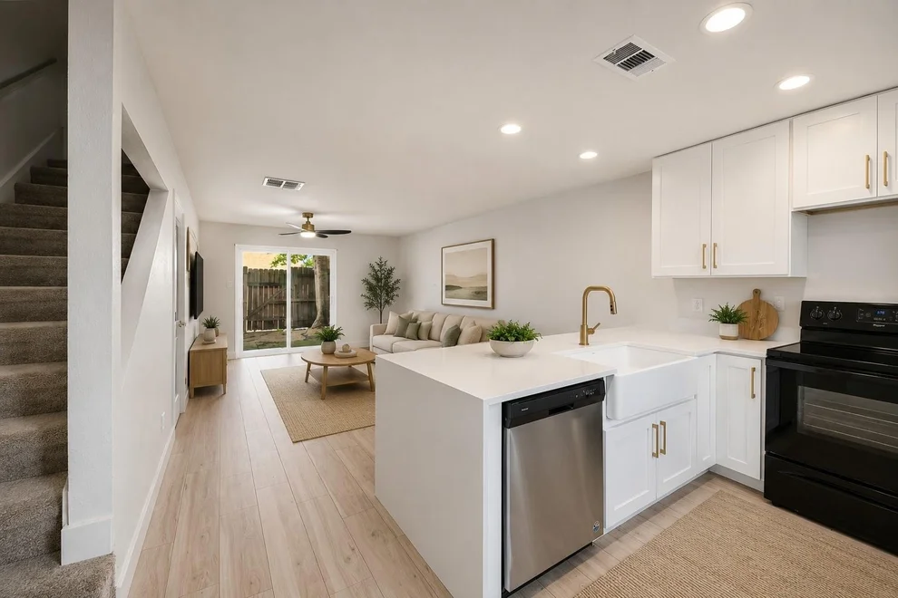 Unit for sale at 11000 Kinghurst Drive, Houston, TX 77099