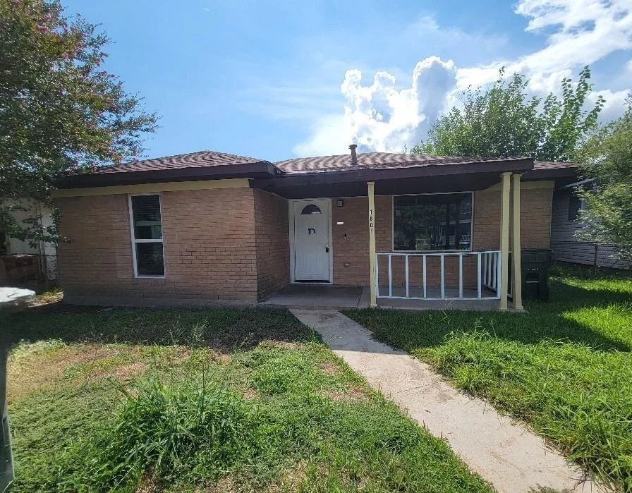 Unit for sale at 1601 22nd Street, Galveston, TX 77550