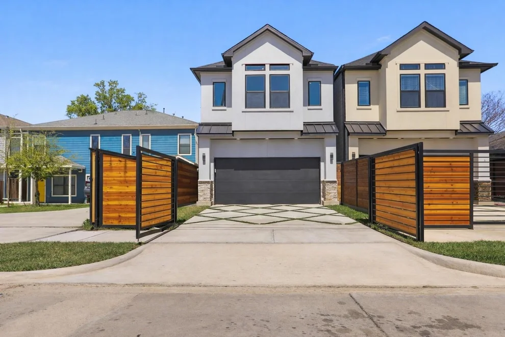 Unit for sale at 6611 Avenue O, Houston, TX 77011