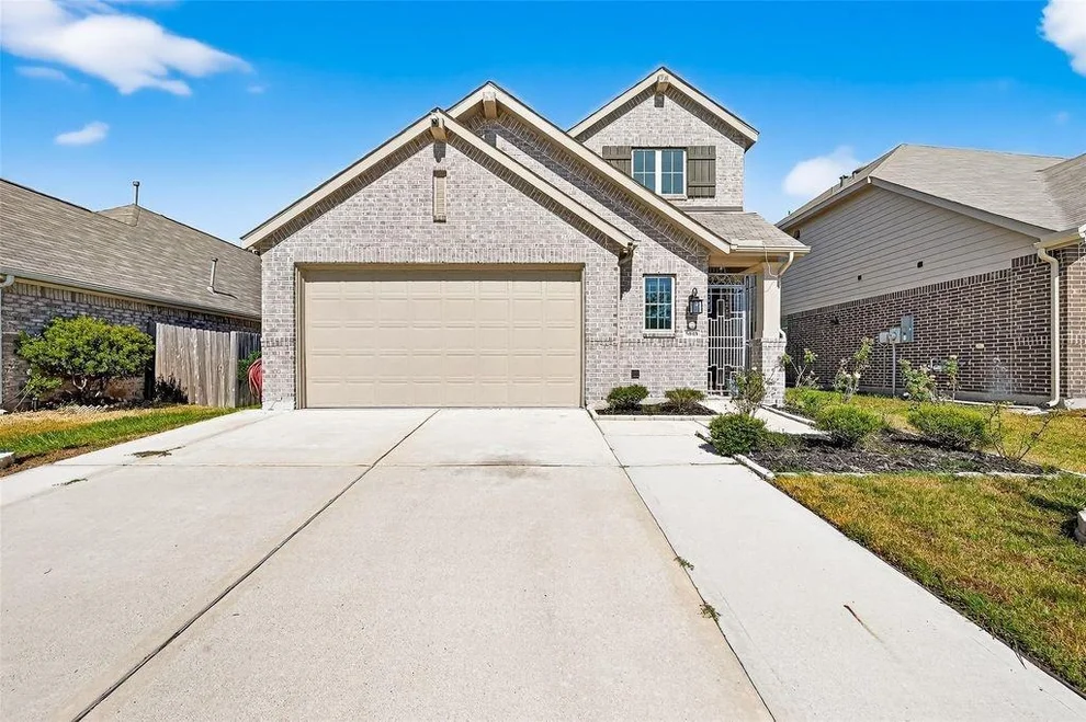 Unit for sale at 5018 Chestnut Orchard Drive, Houston, TX 77066