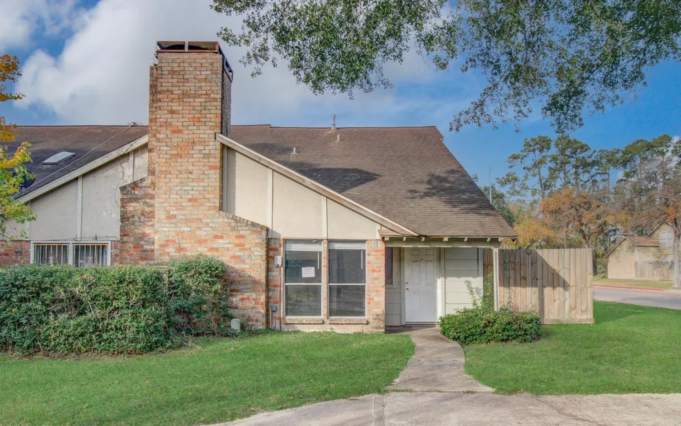 Unit for sale at 5618 Easthampton Drive, Houston, TX 77039