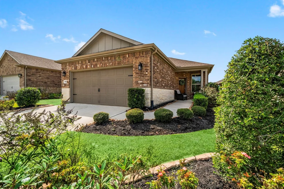 Unit for sale at 242 Flaxen Chestnut, Spring, TX 77382