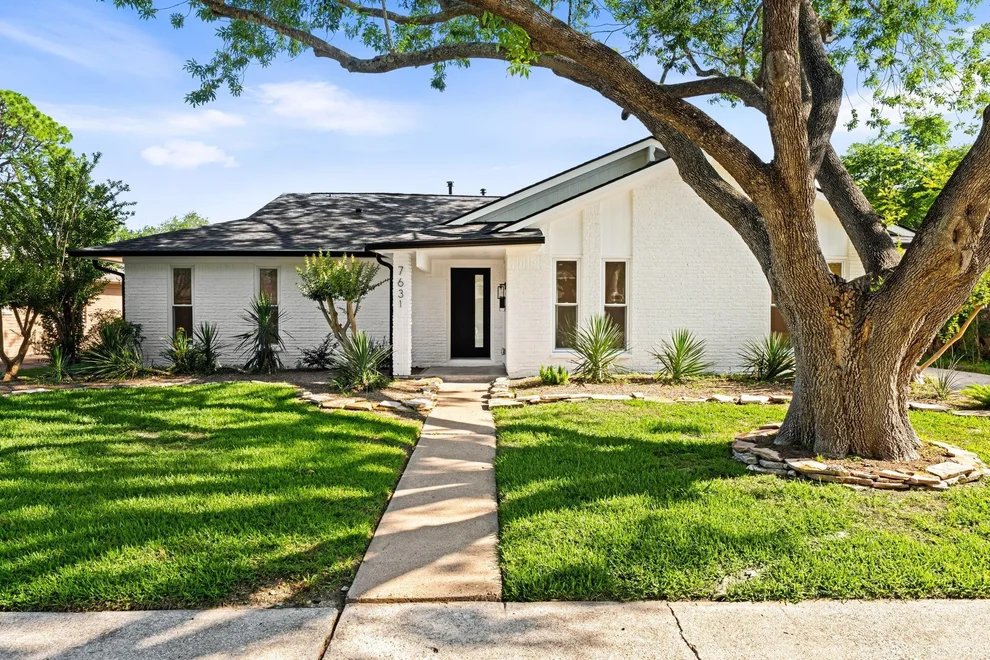 Unit for sale at 7631 Westwind Lane, Houston, TX 77071