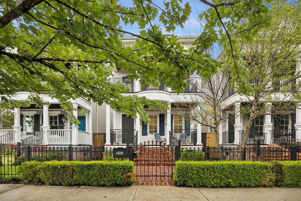Unit for sale at 543 W 22nd Street, Houston, TX 77008