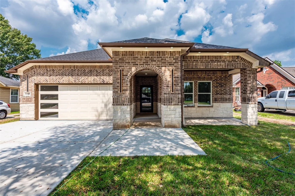 Unit for sale at 8309 Holiday Lane, Houston, TX 77075