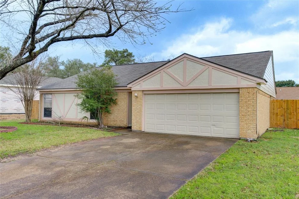 Unit for sale at 15926 N Bend Drive, Houston, TX 77073