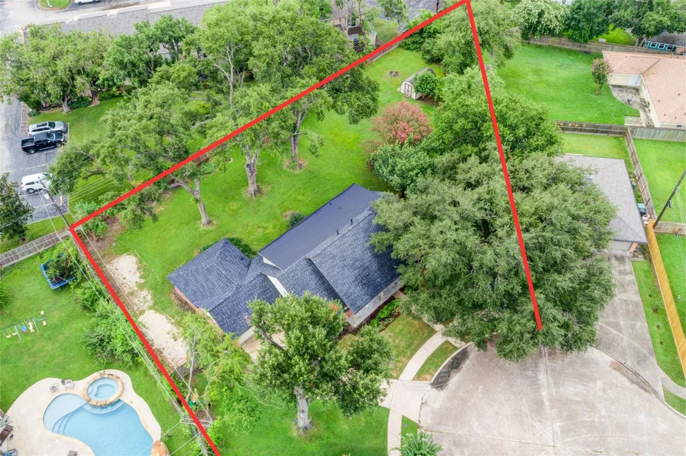Unit for sale at 5103 Donna Lynn Court, Houston, TX 77092