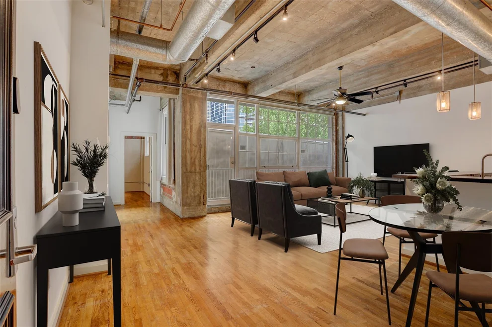 Unit for sale at 204 Travis Street, Houston, TX 77002
