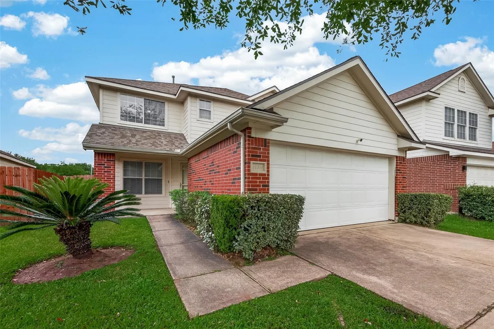 Unit for sale at 14311 Brunswick Point Lane, Houston, TX 77047