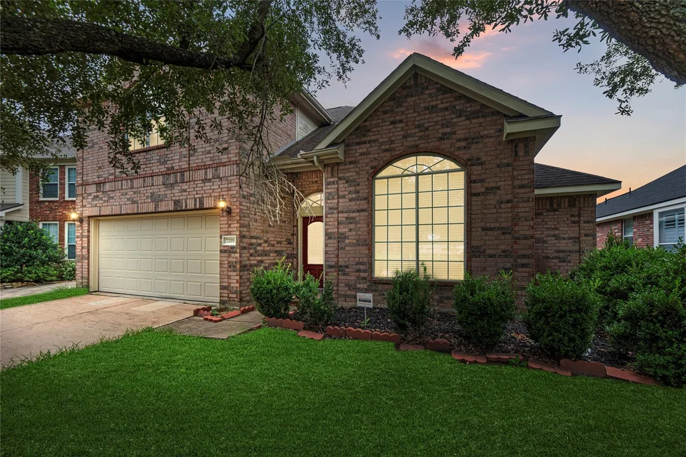 Unit for sale at 7219 Hazel Creek Circle, Houston, TX 77095