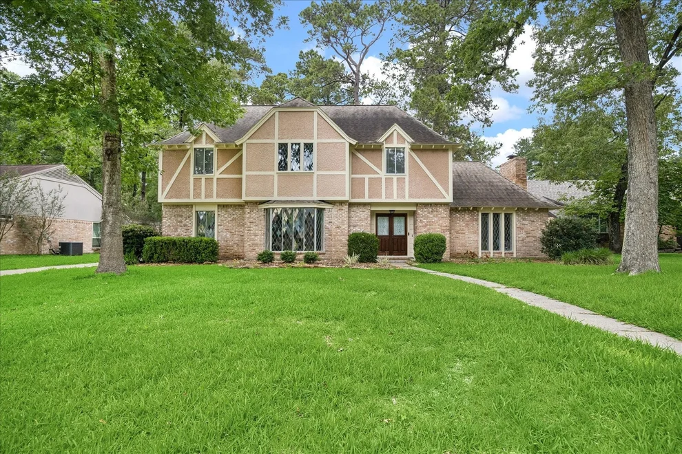 Unit for sale at 3319 Redwood Lodge Drive, Kingwood, TX 77339