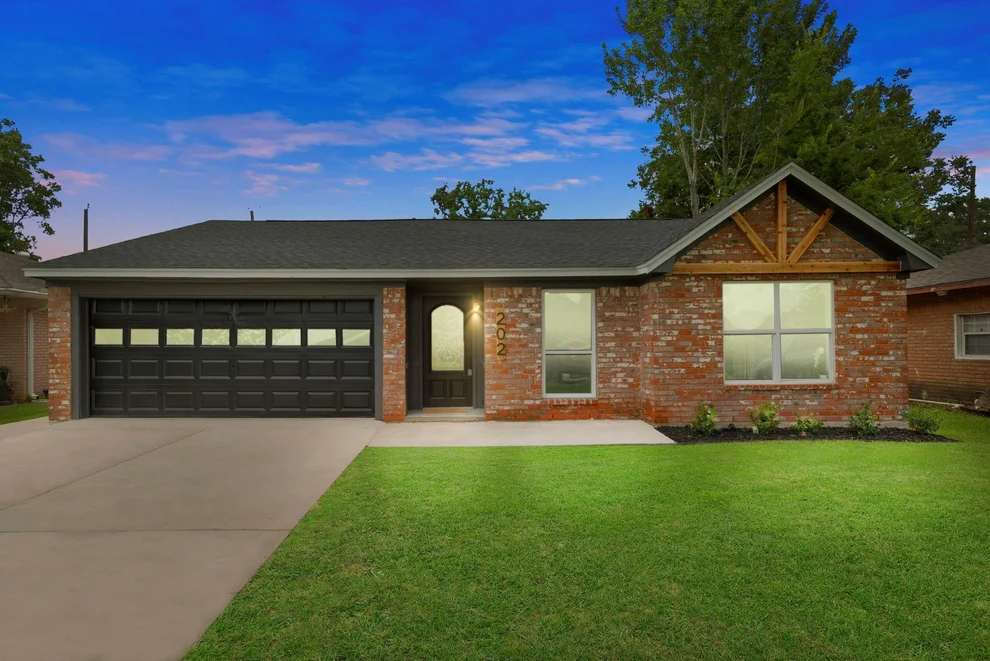 Unit for sale at 202 Harold Lane, Baytown, TX 77521