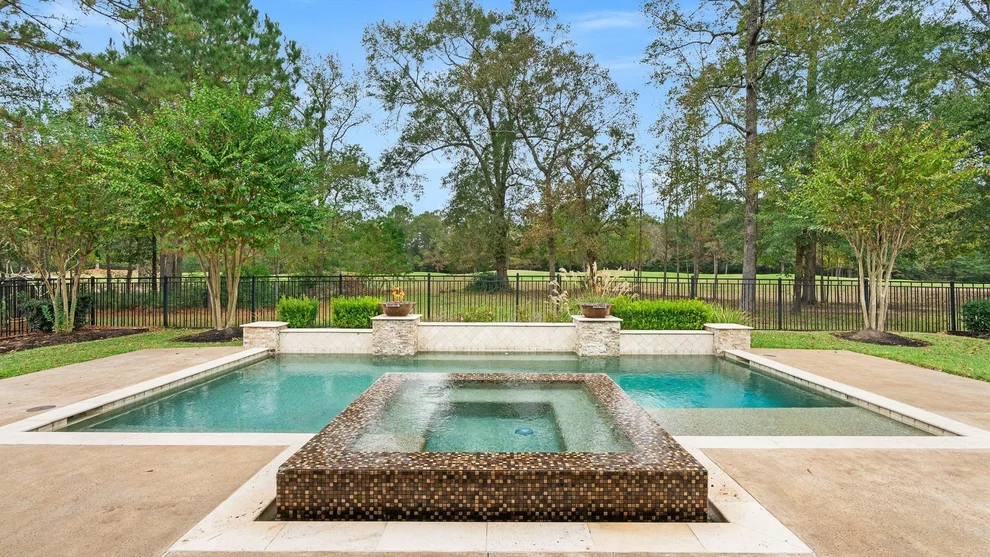 Unit for sale at 158 Caledonia Circle, Montgomery, TX 77316