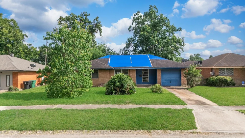 Unit for sale at 4110 Howcher Street, Houston, TX 77047