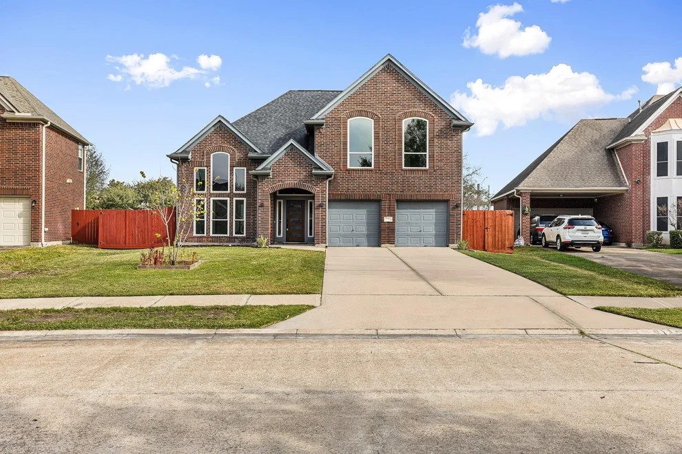 Unit for sale at 6703 Walnut Square, Richmond, TX 77407