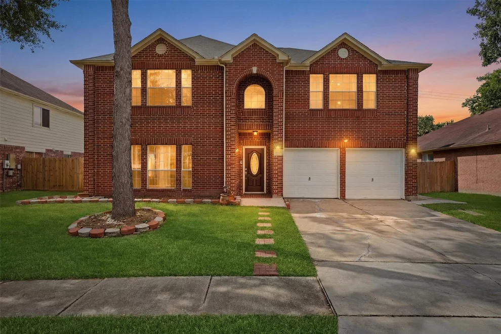 Unit for sale at 14435 Andrea Way Lane, Houston, TX 77083