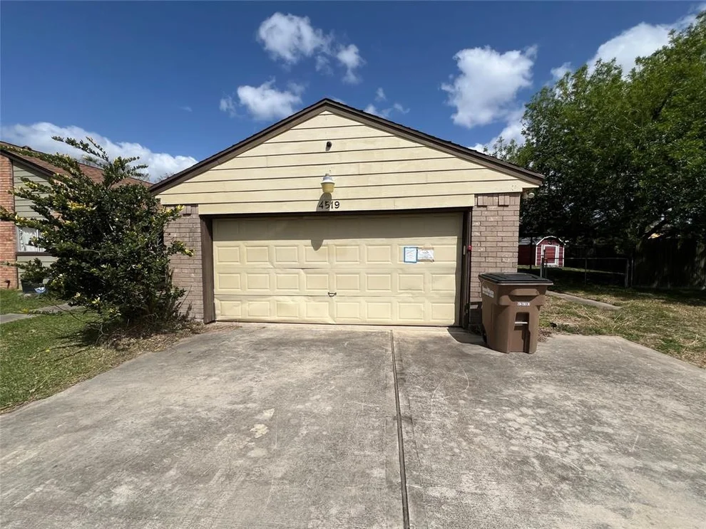 Unit for sale at 4519 E 24th Street, Dickinson, TX 77539