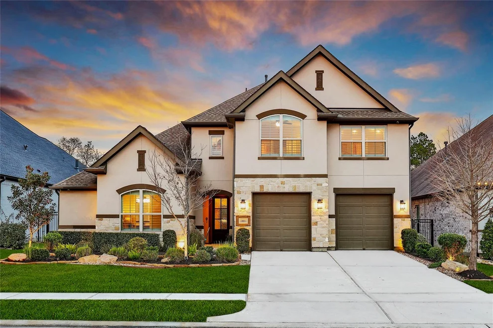 Unit for sale at 28033 Woodland Bend Way, Spring, TX 77386