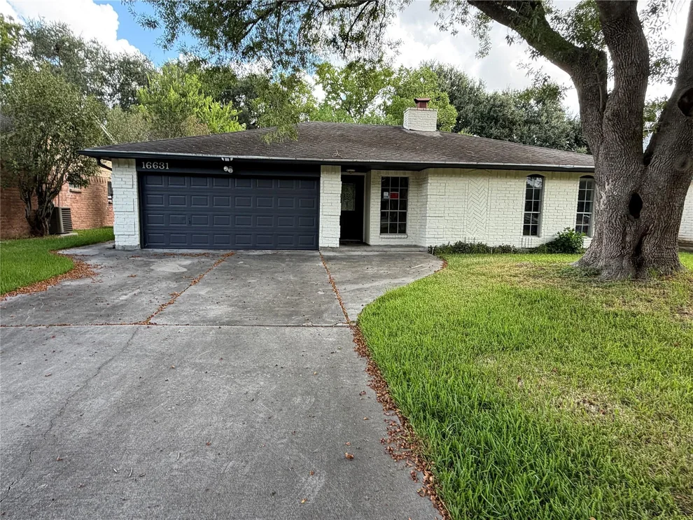 Unit for sale at 16631 Blackhawk Boulevard, Friendswood, TX 77546