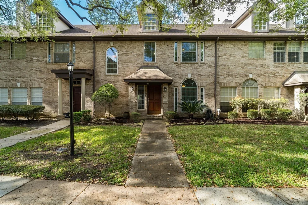 Unit for sale at 2134 Gemini Street, Houston, TX 77058