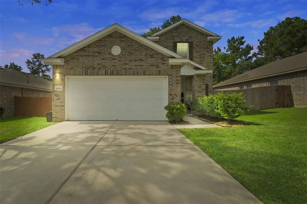 Unit for sale at 18690 Legend Oaks Drive, Magnolia, TX 77355