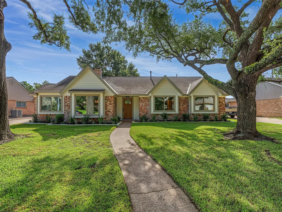 Unit for sale at 2014 Elmgate Drive, Houston, TX 77080