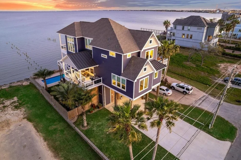 Unit for sale at 1422 Todville Road, Seabrook, TX 77586