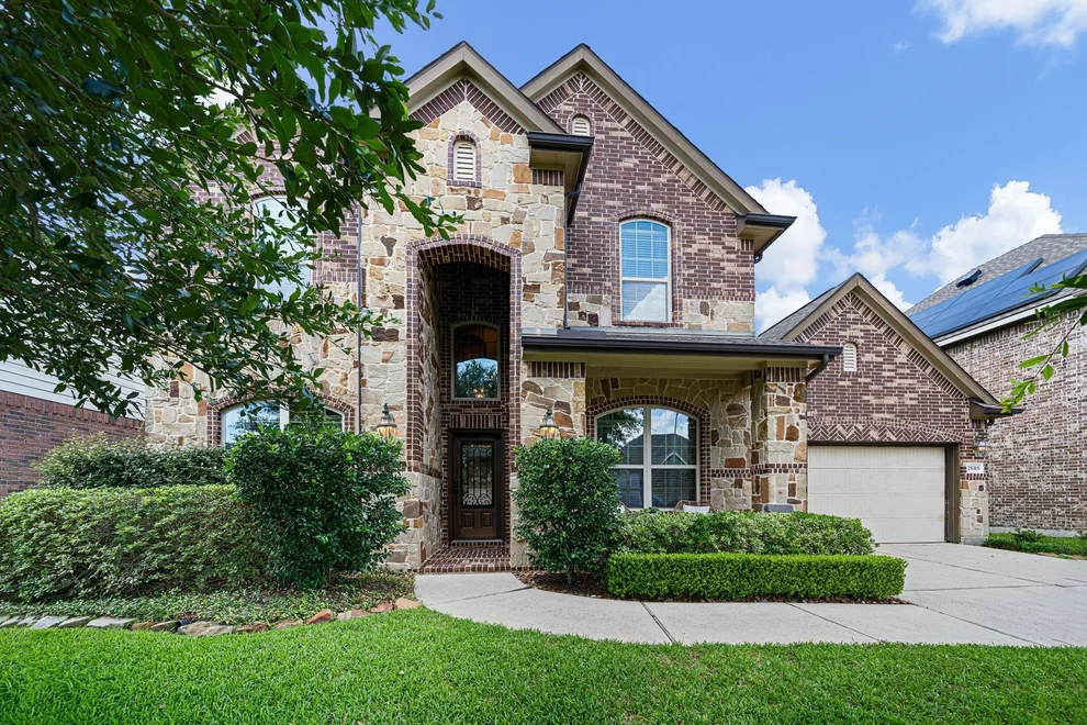 Unit for sale at 25315 Auburn Bend Drive, Spring, TX 77389