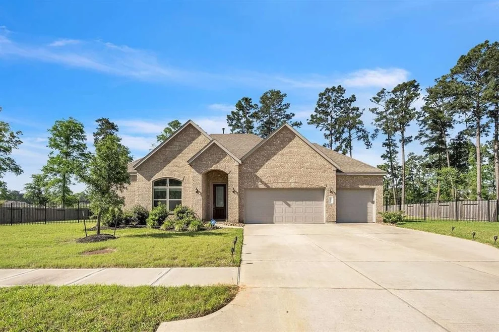 Unit for sale at 14134 Aspen Woods Court, Conroe, TX 77384