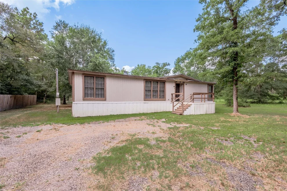 Unit for sale at 125 Frank Cloud Road, Huntsville, TX 77320