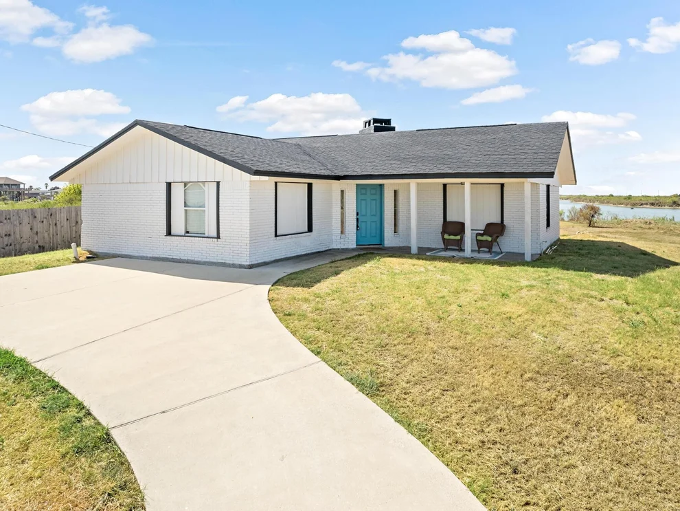 Unit for sale at 2055 Hwy 87, Crystal Beach, TX 77650