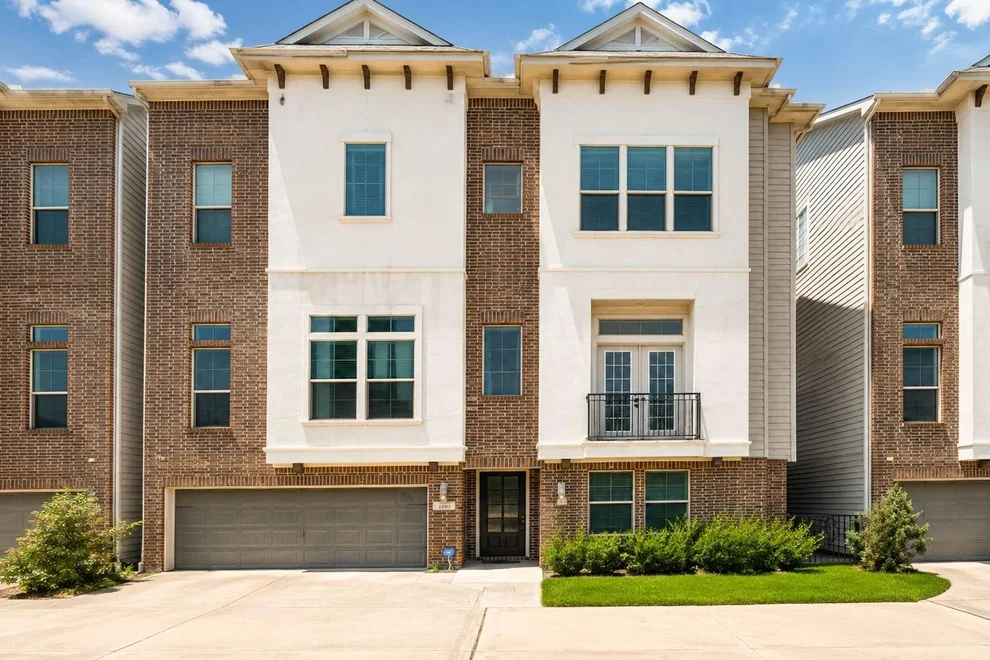 Unit for sale at 4007 Beacon Fisher Drive, Houston, TX 77018