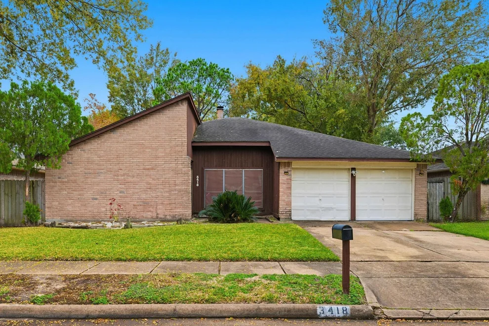 Unit for sale at 3418 Luton Park Drive, Houston, TX 77082