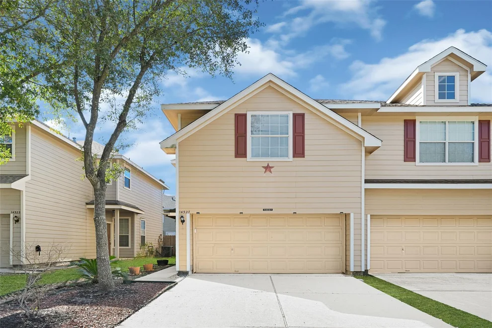 Unit for sale at 14327 Larkhall Ln, Houston, TX 77014