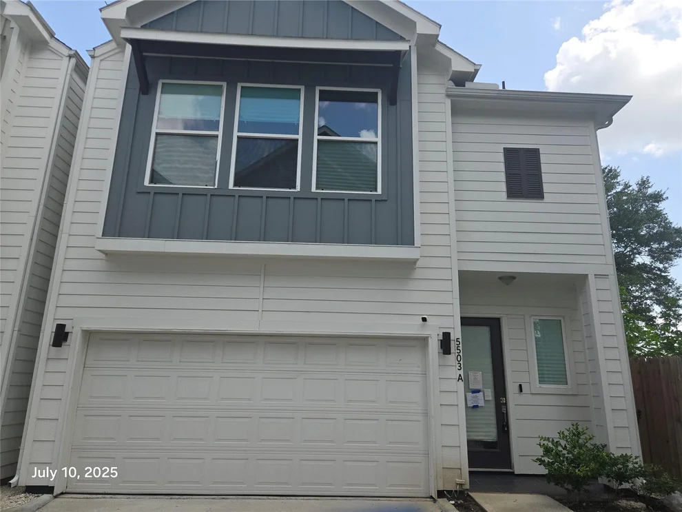 Unit for sale at 5503 Beall Street, Houston, TX 77091