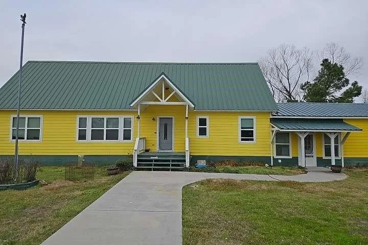 Unit for sale at 2 Birdwell Road, Bedias, TX 77831