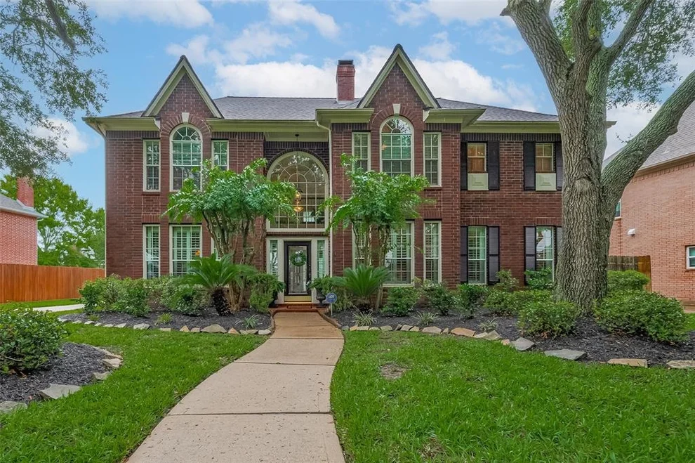 Unit for sale at 3423 Autumn Bend Drive, Sugar Land, TX 77479