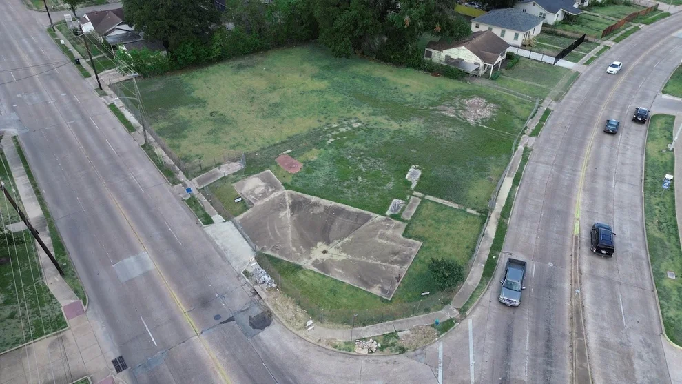 Unit for sale at 7003 Woodridge Drive, Houston, TX 77087