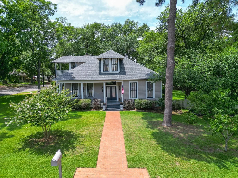 Unit for sale at 1406 Key Street, Brenham, TX 77833