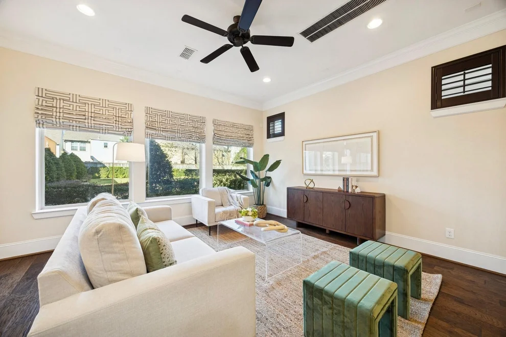 Unit for sale at 11116 Sherwood Oak Lane, Houston, TX 77043