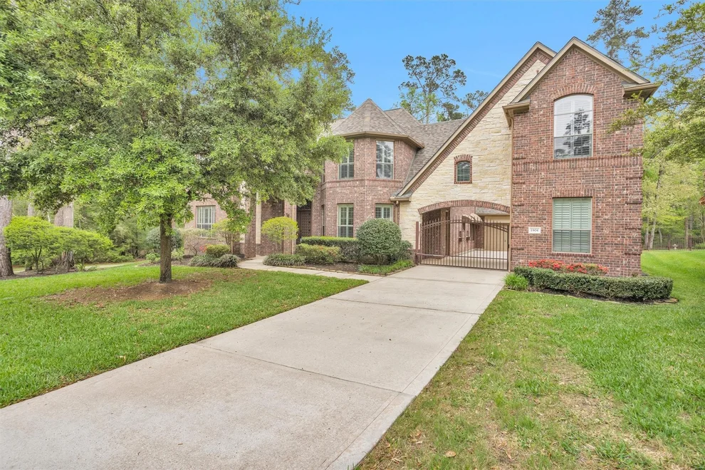 Unit for sale at 1904 Cliff Manor Drive, Conroe, TX 77304