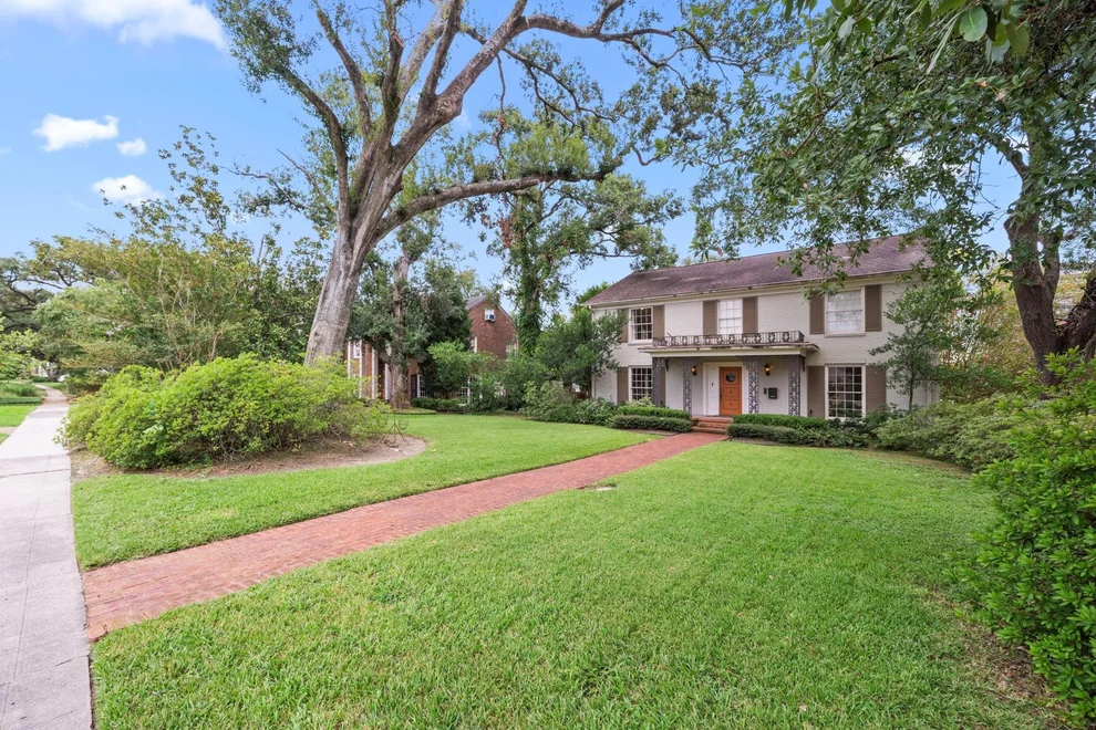 Unit for sale at 3867 Olympia Drive, Houston, TX 77019