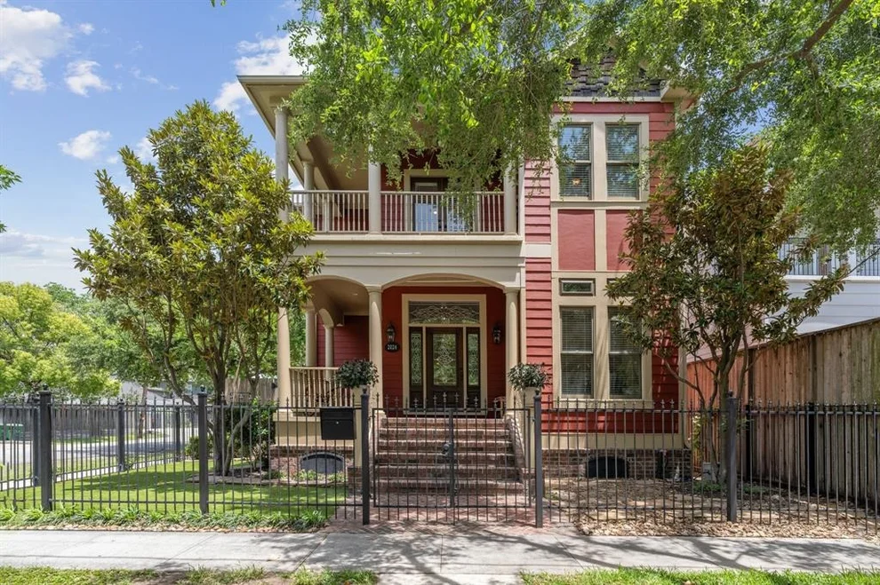 Unit for sale at 2024 Singleton Street, Houston, TX 77008