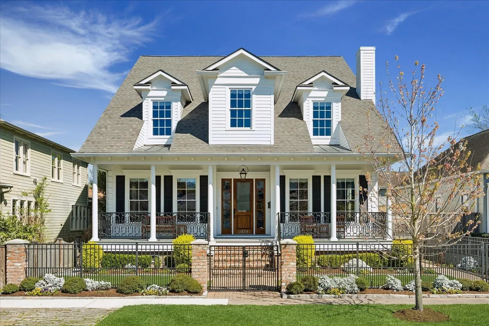 Unit for sale at 1828 Arlington Street, Houston, TX 77008
