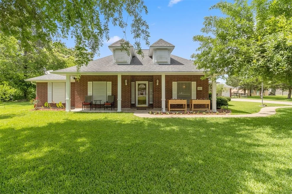 Unit for sale at 11702 32nd Street, Santa Fe, TX 77510