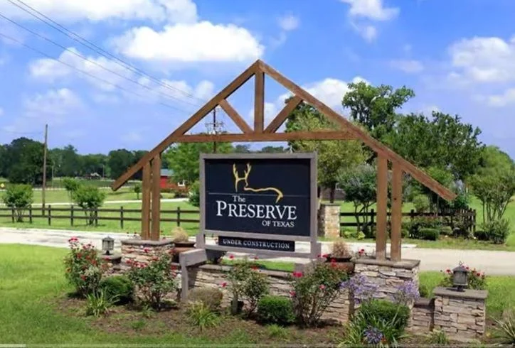 Unit for sale at 271 Center Drive, Cleveland, TX 77327