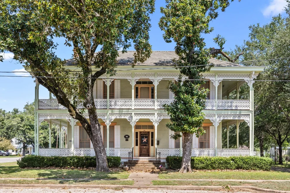 Unit for sale at 236 Preston Street, Columbus, TX 78934