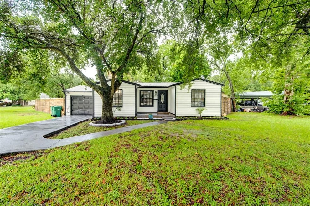 Unit for sale at 2907 Cedar Drive, La Marque, TX 77568